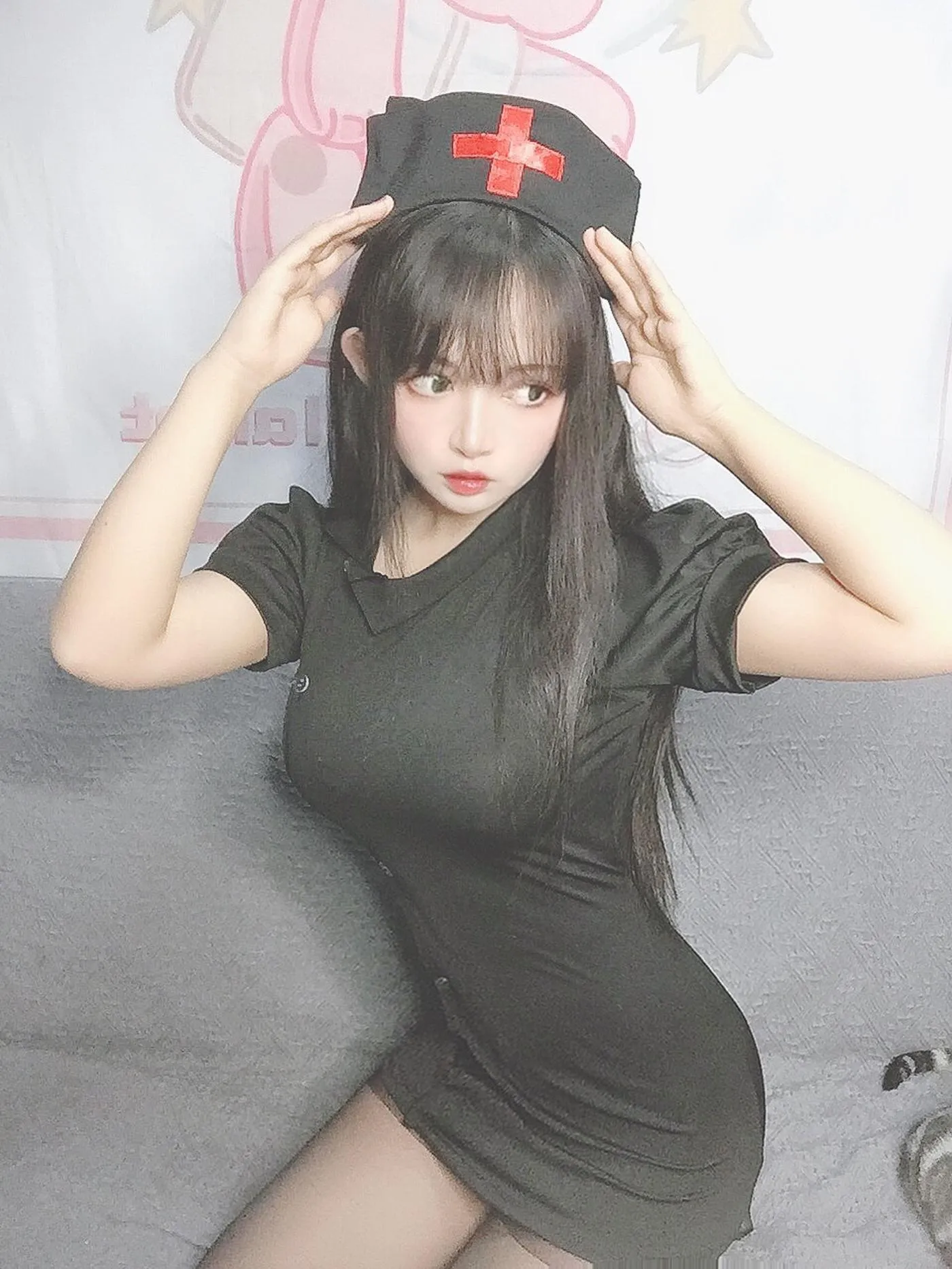 黑猫猫OvO – NO.21 护士喵自拍 [19P]插图7
